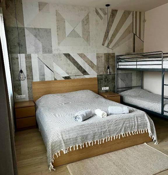 Studio Thermi Moon