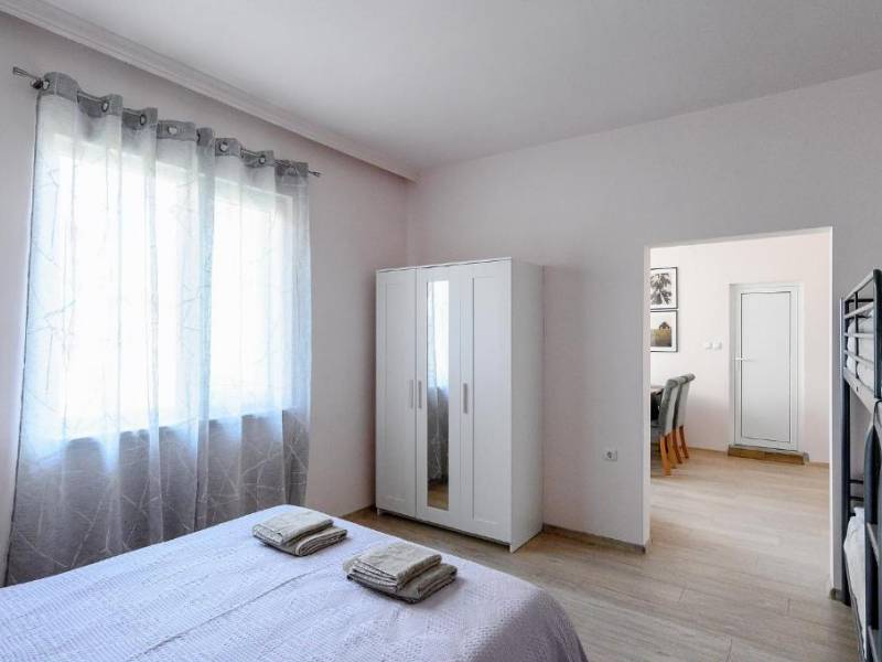 Studio Thermi Sun