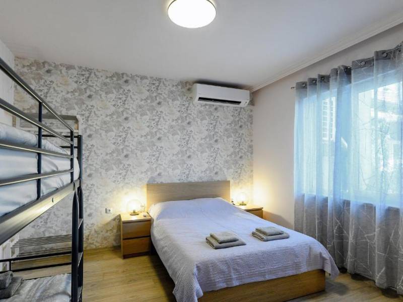 Studio Thermi Sun